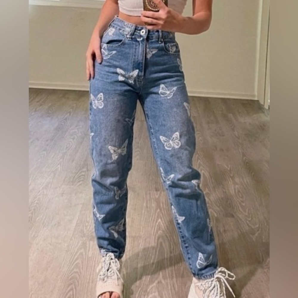 🌙Blue Savvy High Rise Straight Leg Butterfly Print Jeans 13 / 31